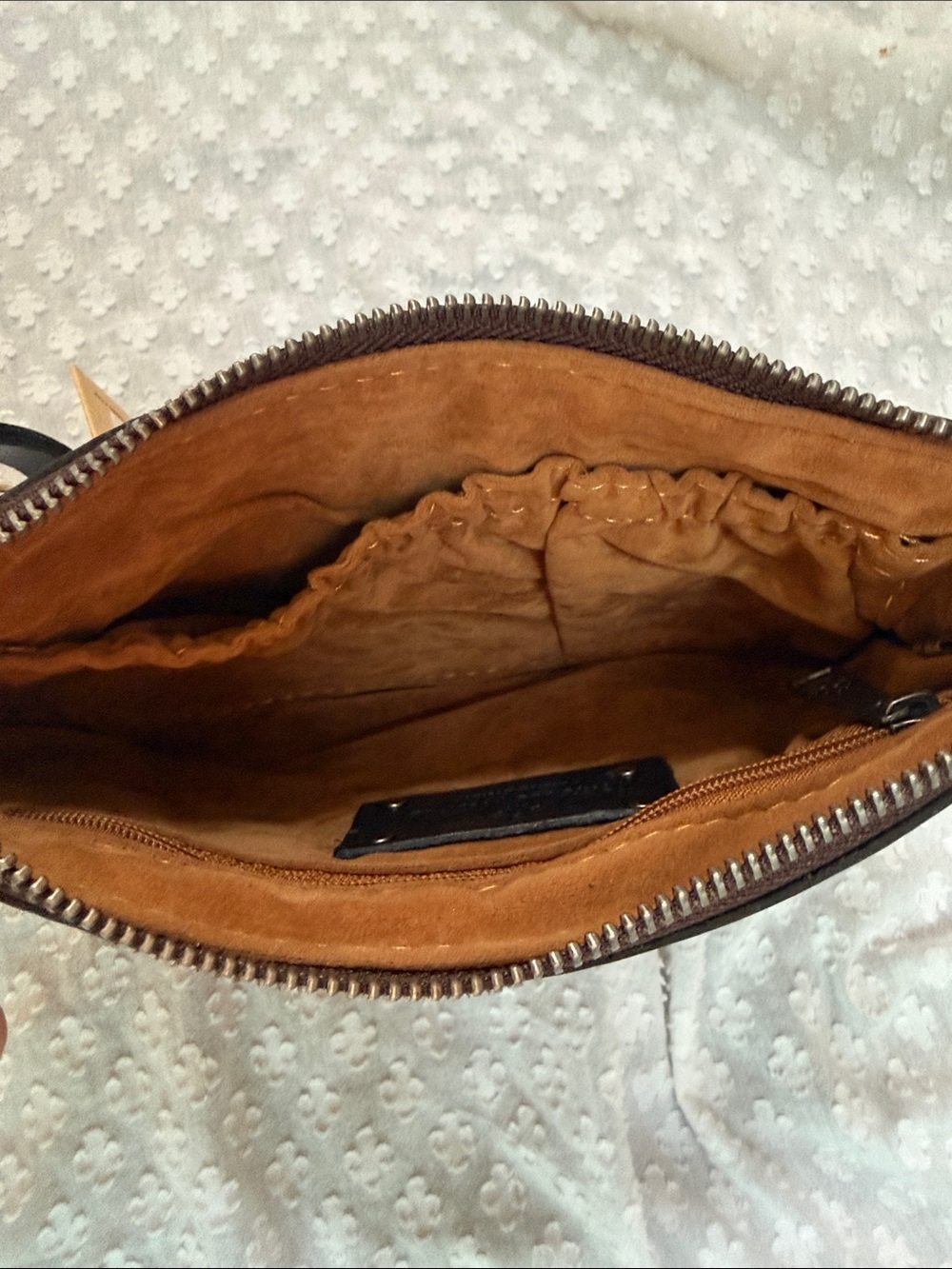 Patricia Nash Black Tooled Leather Capri Wristlet - Picture 6 of 8